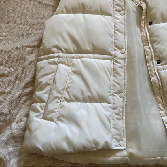 Puffer Vest - Picture 2 of 8